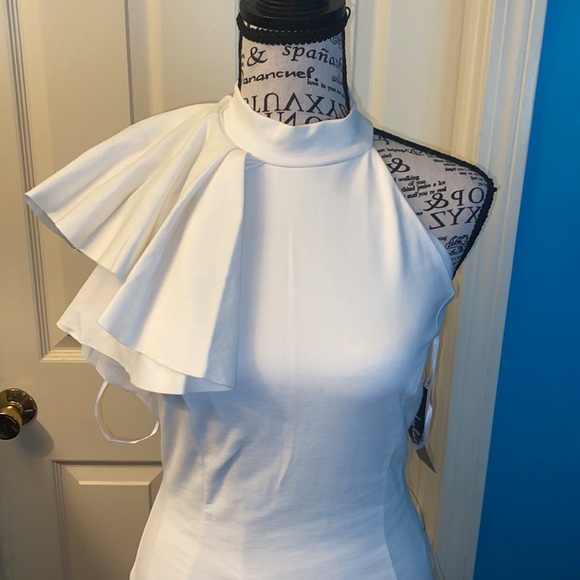 Cute white dress from Lulu’s - Picture 2 of 10